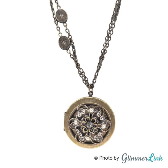 Sweet Romance Victorian Style Bronze Tone Locket Pendant Long Chain Necklace - Picture 1 of 12